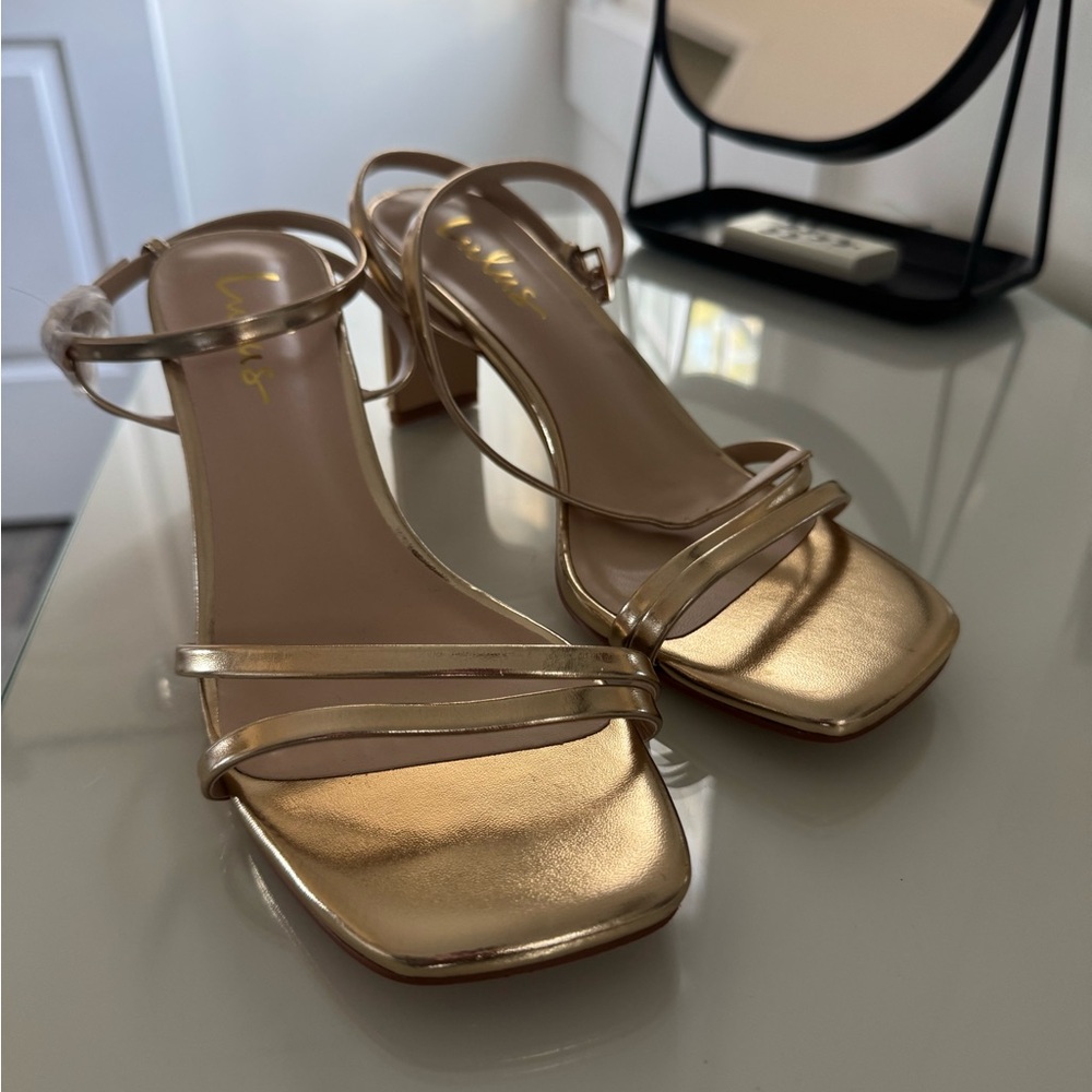 BRAND NEW Gold Strappy Sandals